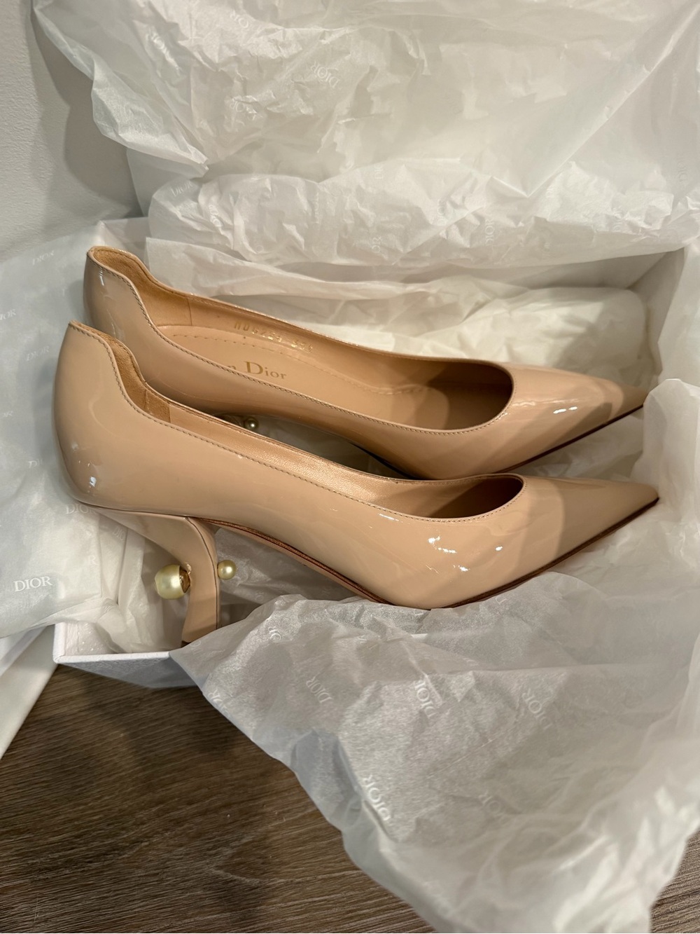 Dior Beige Nude Patent Leather Pointed Pumps with Pearl Heel
